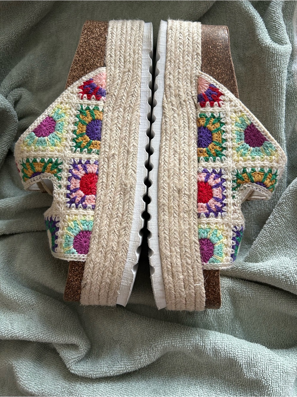 Dirty Laundry “Pretends” Espadrille Flatform  Crochet Sandals